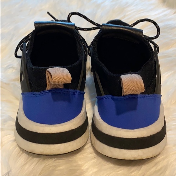 Adidas Flynit - Picture 2 of 7